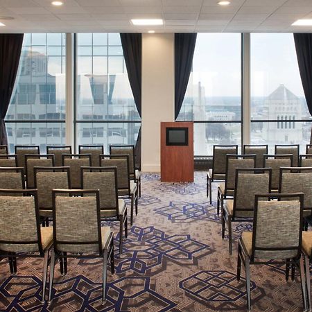 Sheraton Indianapolis City Centre Hotel Екстериор снимка