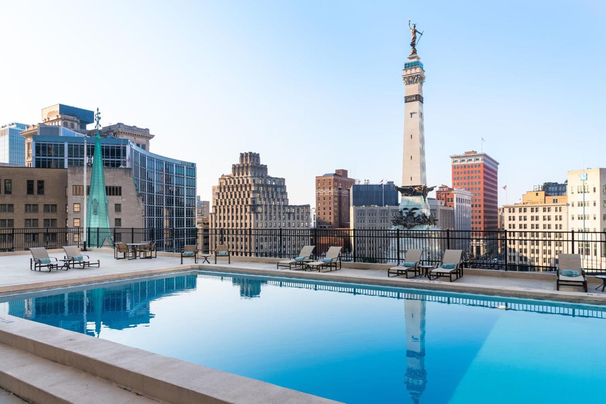 Sheraton Indianapolis City Centre Hotel Екстериор снимка
