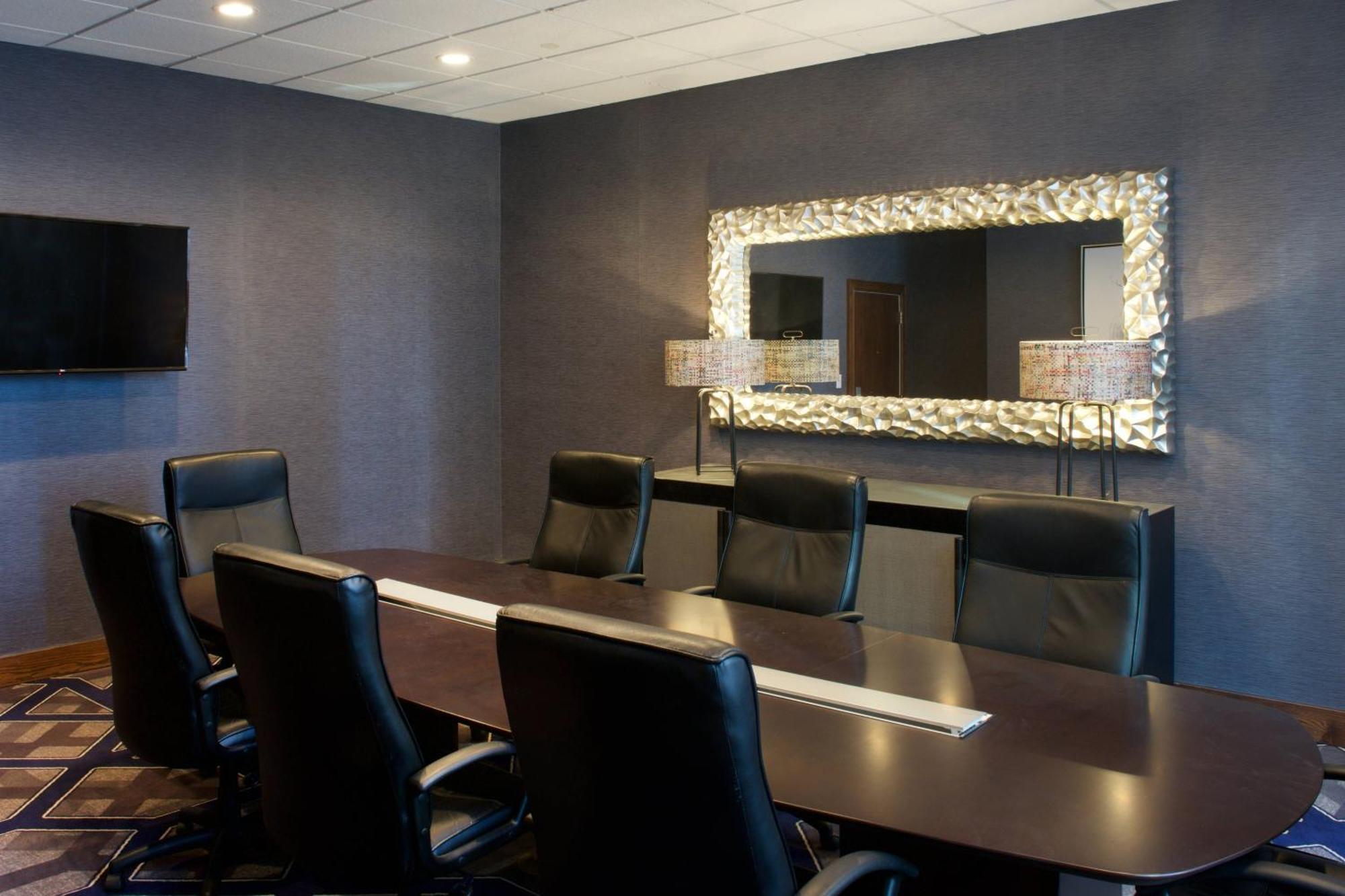 Sheraton Indianapolis City Centre Hotel Екстериор снимка