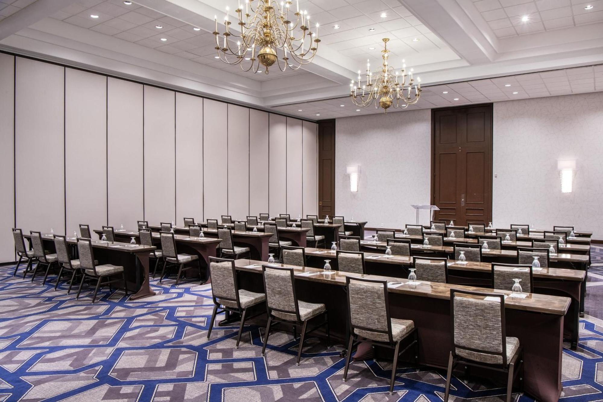 Sheraton Indianapolis City Centre Hotel Екстериор снимка