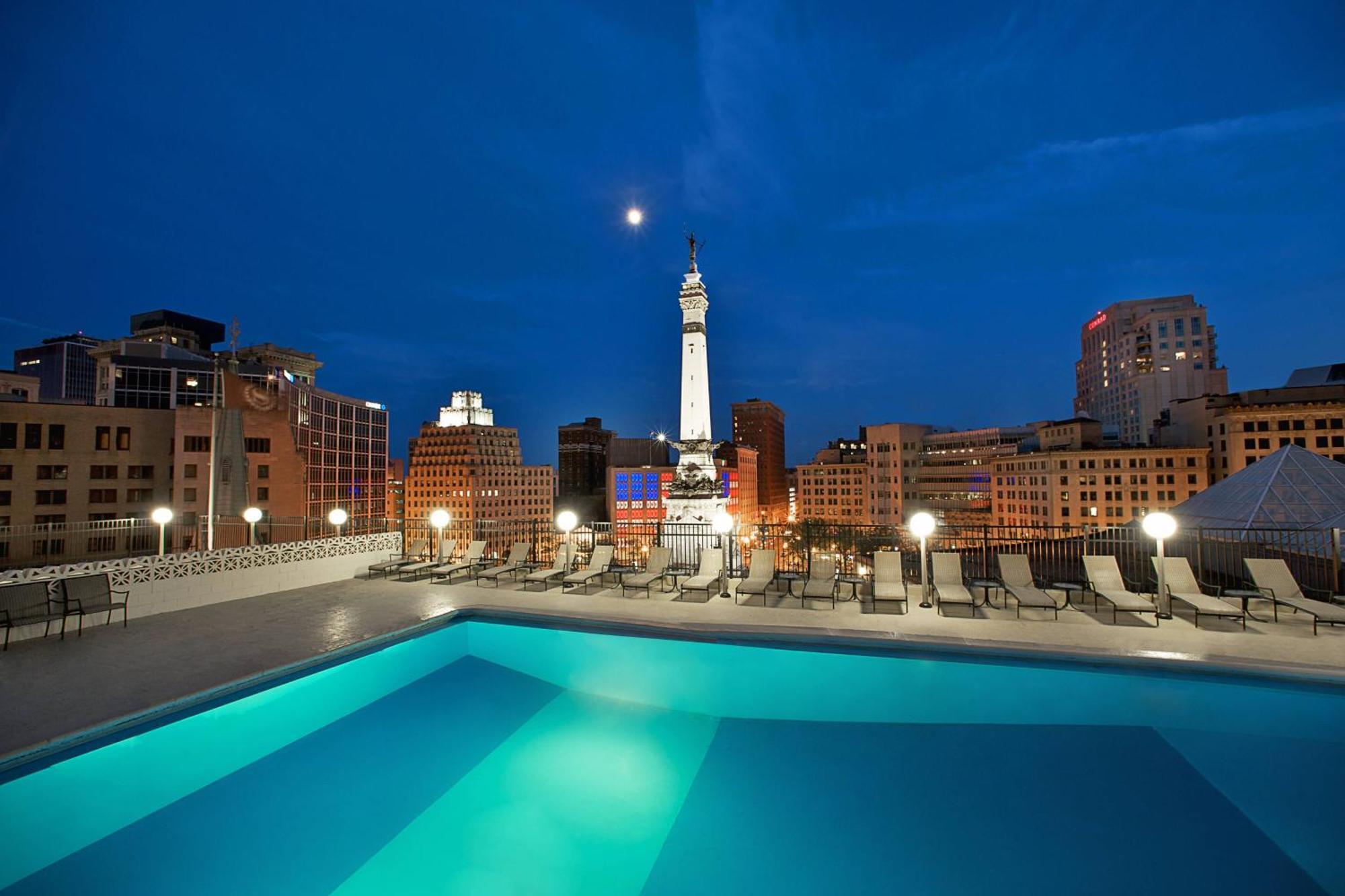Sheraton Indianapolis City Centre Hotel Екстериор снимка