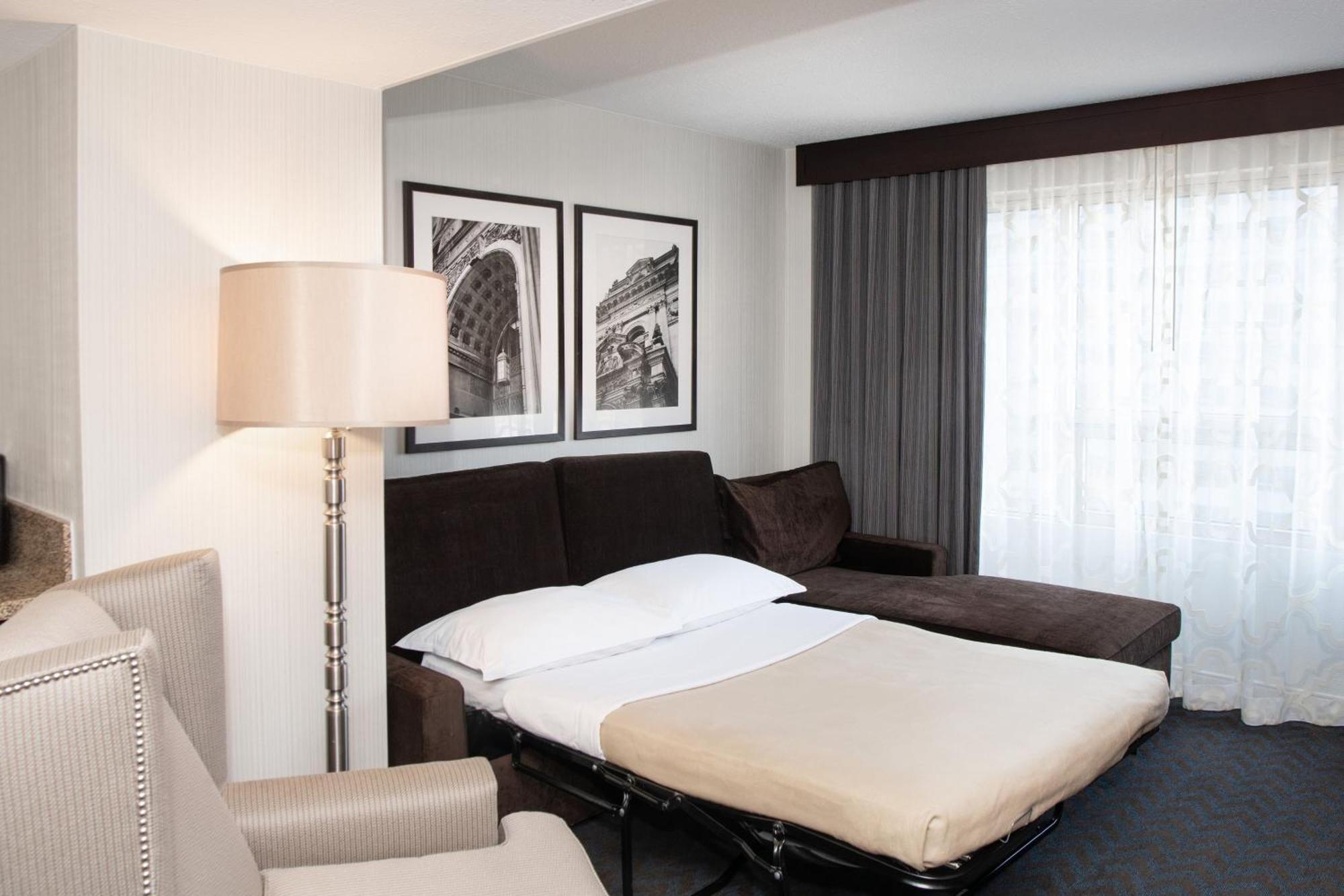 Sheraton Indianapolis City Centre Hotel Екстериор снимка
