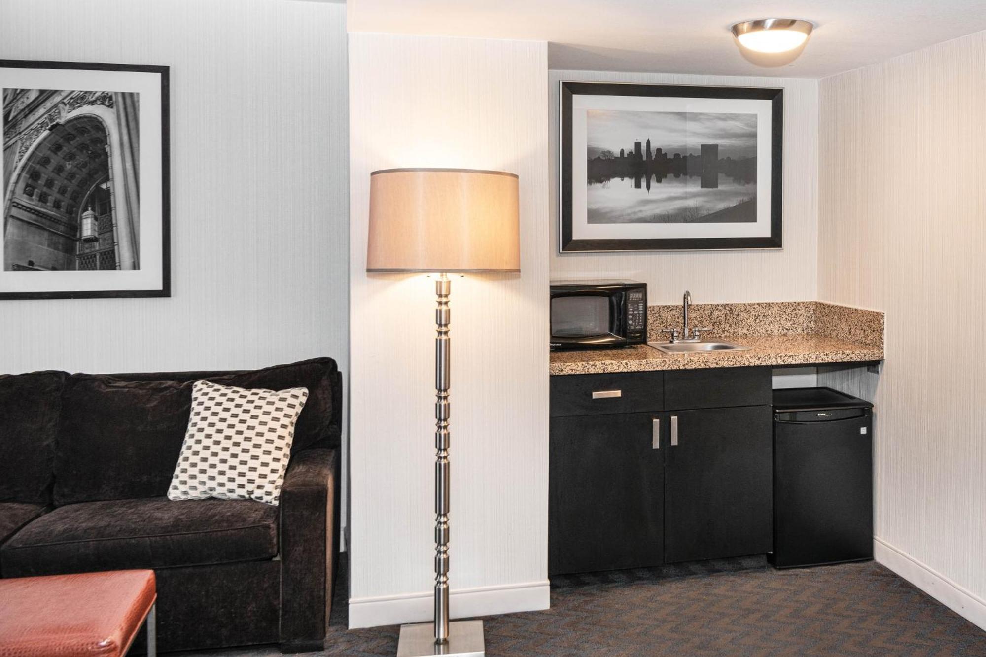 Sheraton Indianapolis City Centre Hotel Екстериор снимка